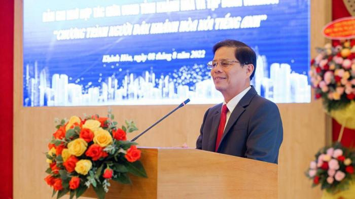 Ông Nguyễn Tấn Tuân, Phó Bí thư Tỉnh ủy, Chủ tịch UBND tỉnh Khánh Hoà phát biểu tại lễ ký kết. Ông Nguyễn Tấn Tuân, Phó Bí thư Tỉnh ủy, Chủ tịch UBND tỉnh Khánh Hoà phát biểu tại lễ ký kết.