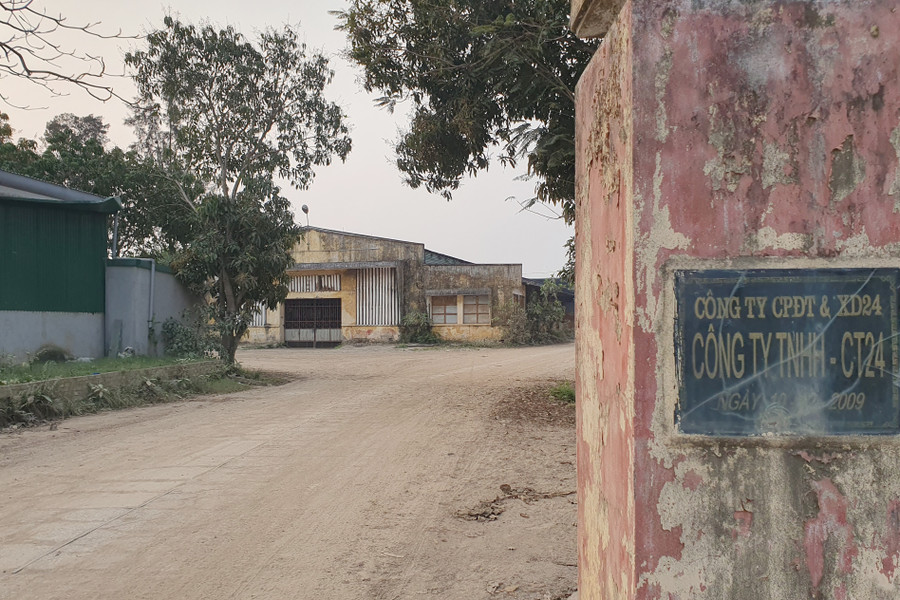 Trụ sở Công ty CP Đầu tư và xây dựng 24 trên đường Nghệ An - Xiêng Khoảng, TP Vinh. Ảnh: Phạm Tâm. Trụ sở Công ty CP Đầu tư và xây dựng 24 trên đường Nghệ An - Xiêng Khoảng, TP Vinh. Ảnh: Phạm Tâm.