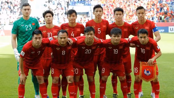 ĐT Việt Nam rơi khỏi top 100 trên BXH FIFA nếu thua Malaysia