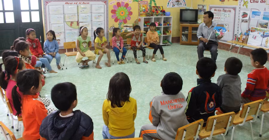 Thanh Hóa: Hơn 3 tỷ đồng bồi dưỡng giáo viên THCS điều chuyển dạy mầm non, tiểu học