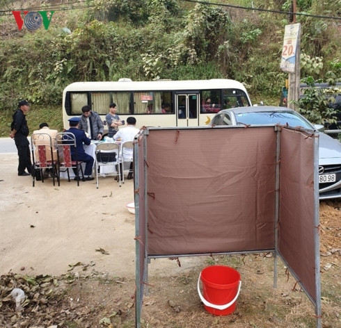 tài xế đùng đủ chiêu trò né tránh test nhanh ma túy trên tuyến lào cai hình 2 tai xe dung du chieu tro ne tranh test nhanh ma tuy tren tuyen lao cai hinh 2