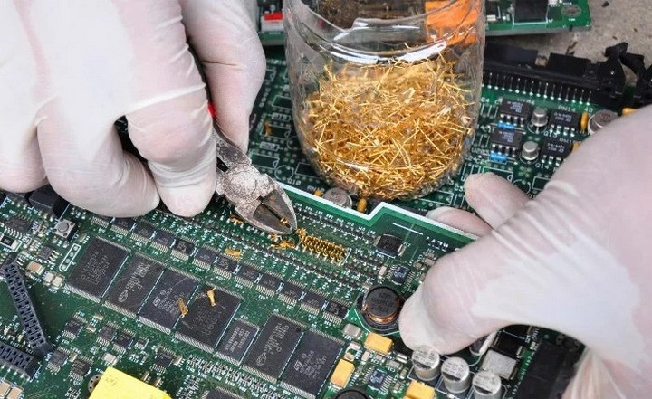 Vàng và nhiều nguyên tố hóa học khác đang dần cạn kiệt 