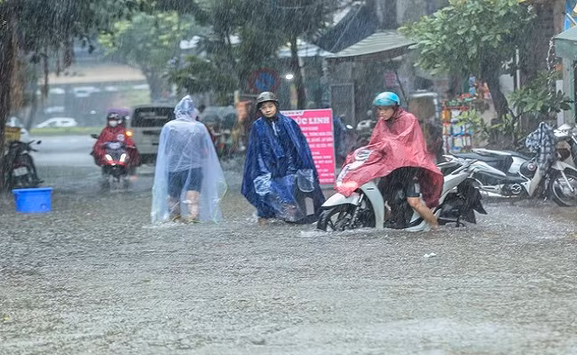 Thời tiết hôm nay Bắc Bộ mưa to, Nam Bộ mưa rào và dông rải rác