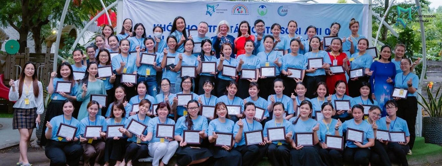 Khóa đào tạo Phương pháp Giáo dục Montessori AMI luôn nhận được sự quan tâm đông đảo của các học viên Khóa đào tạo Phương pháp Giáo dục Montessori AMI luôn nhận được sự quan tâm đông đảo của các học viên