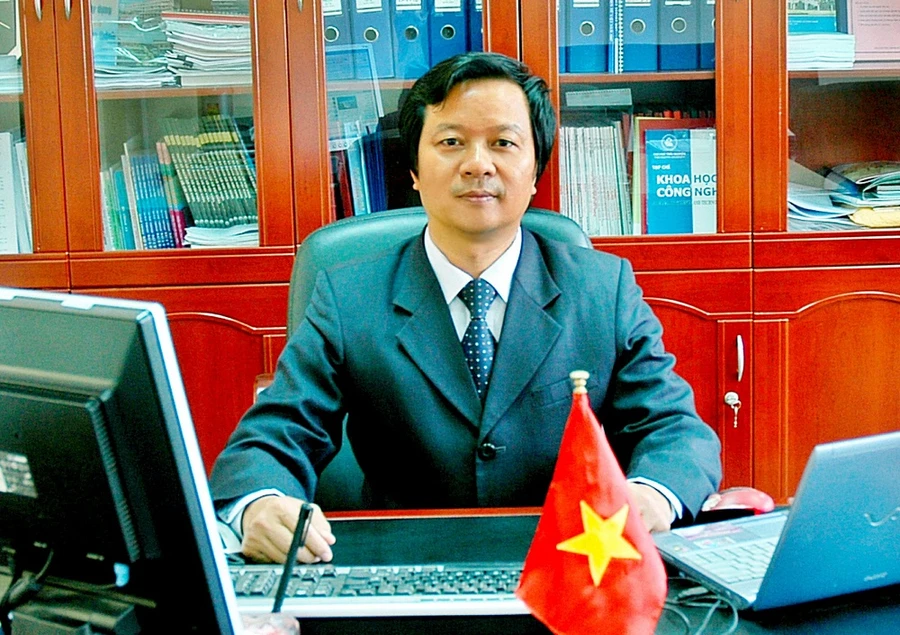  NGƯT.PGS.TS Phạm Việt Bình - Phó Trưởng khoa thường trực khoa Công nghệ thông tin - Đại học Thái Nguyên (2005 - 2010), Bí thư Đảng ủy, Hiệu trưởng Trường Đại học Công nghệ Thông tin và Truyền thông (2011-2015) 