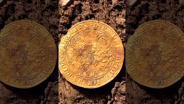 Đào được kho báu đầy tiền vàng từ thế kỷ 14 trị giá gần 5 tỷ đồng - 2