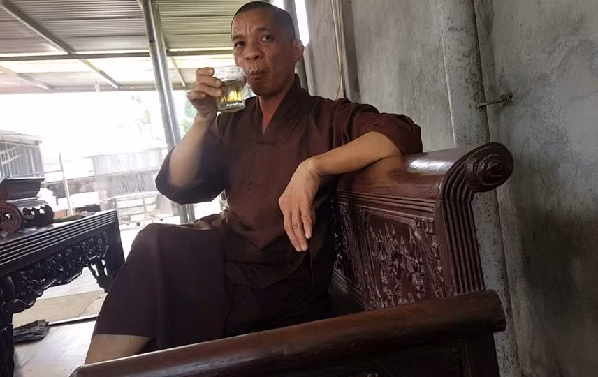 Trụ trì chùa Trung Hành dọa thả chó cắn nát mặt phật tử?