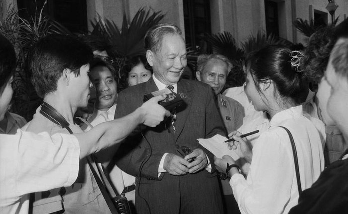 Hình ảnh về hoạt động đối nội của nguyên Chủ tịch nước Lê Đức Anh ảnh 8 Hình ảnh về hoạt động đối nội của nguyên Chủ tịch nước Lê Đức Anh ảnh 8