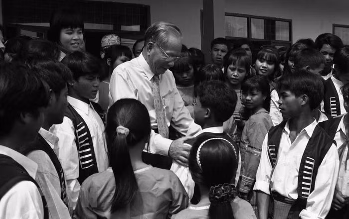 Hình ảnh về hoạt động đối nội của nguyên Chủ tịch nước Lê Đức Anh ảnh 13