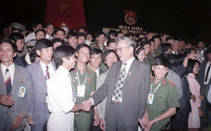 Hình ảnh về hoạt động đối nội của nguyên Chủ tịch nước Lê Đức Anh ảnh 11 Hình ảnh về hoạt động đối nội của nguyên Chủ tịch nước Lê Đức Anh ảnh 11