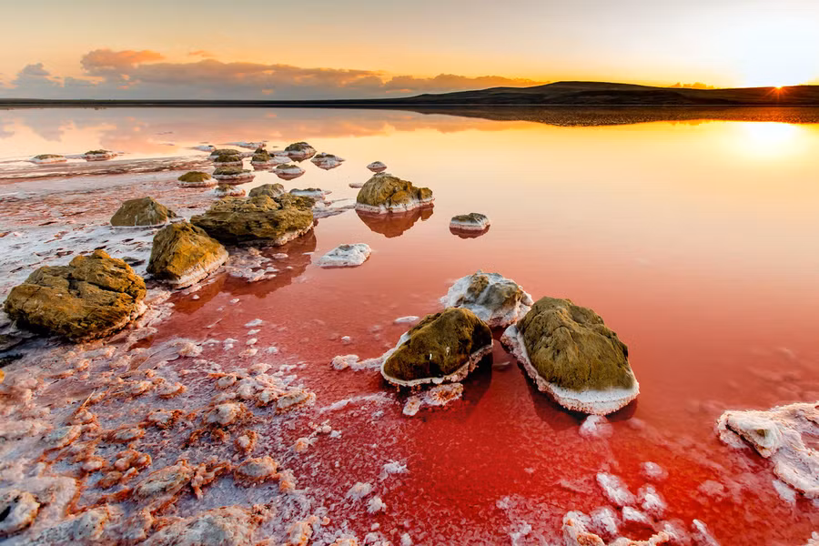 “Dải lụa” hồng bên bờ Kerch