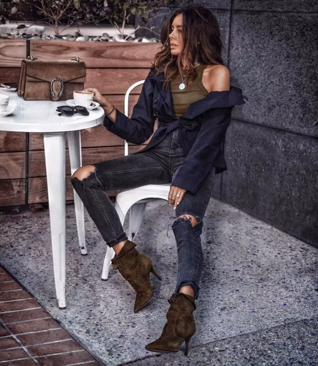 6 loại trang phục tuy đơn giản nhưng sẽ khiến chị em phải tiếc hùi hụi nếu không sắm ngay để diện trong Tết này - Ảnh 2.