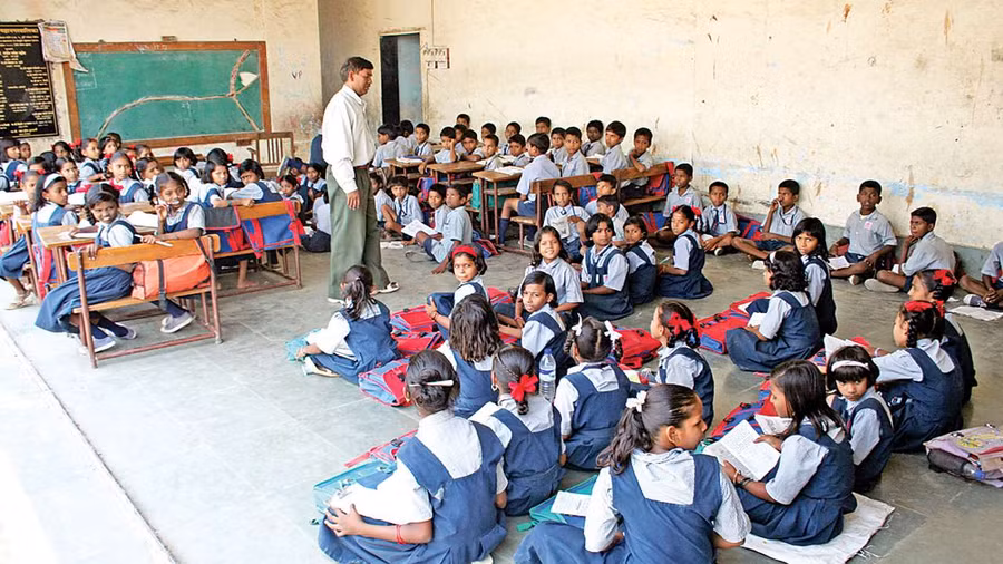 Trường lớp Ấn Độ thiếu cơ sở vật chất.