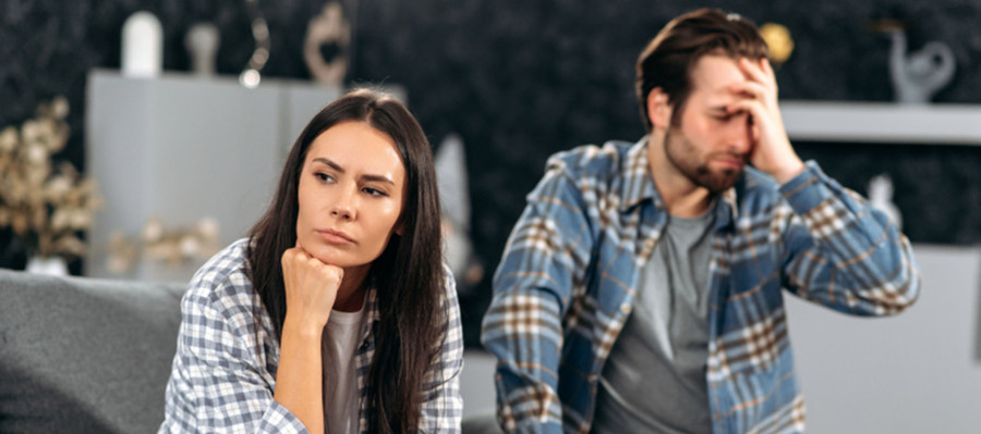 Thiếu giao tiếp dẫn đến nghi ngờ khiến mỗi bên đặt câu hỏi về sự chân thành và cam kết của đối phương. (Ảnh: ITN). Thiếu giao tiếp dẫn đến nghi ngờ khiến mỗi bên đặt câu hỏi về sự chân thành và cam kết của đối phương. (Ảnh: ITN).