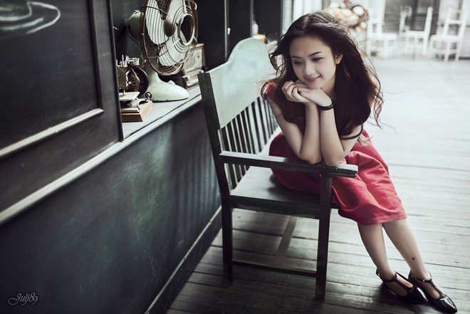 Những bức ảnh của Ngọc Ánh có sức lôi cuốn người xem. Nhan sắc nữ sinh đẹp nhất xứ Tuyên