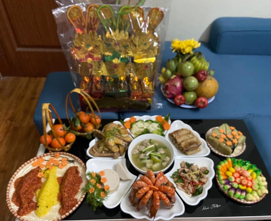 Mâm cỗ của chị Hòa Phạm.