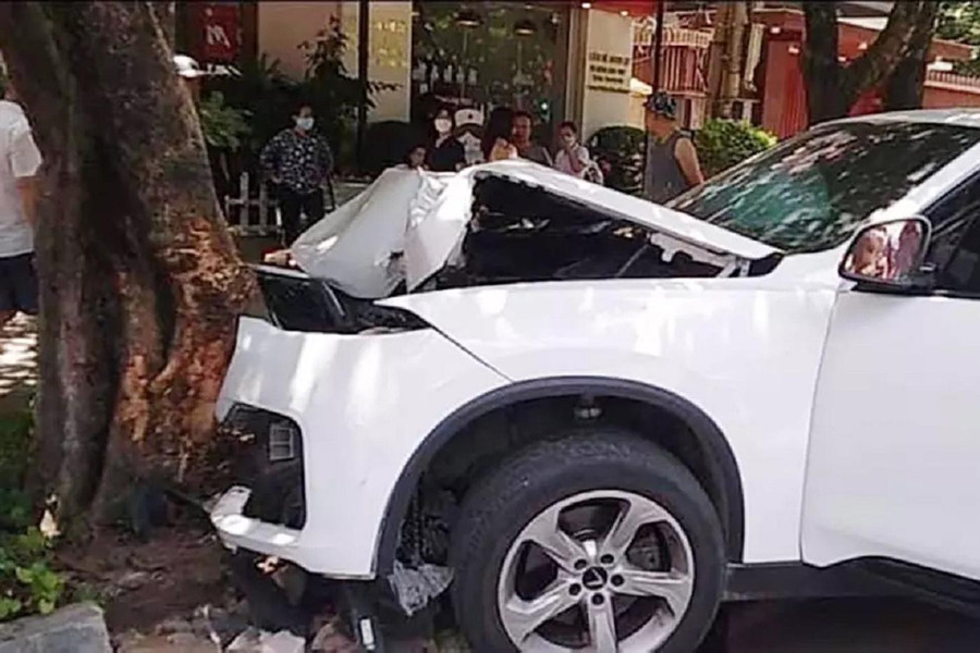 Hiện trường vụ tai nạn giao thông. Hiện trường vụ tai nạn giao thông.