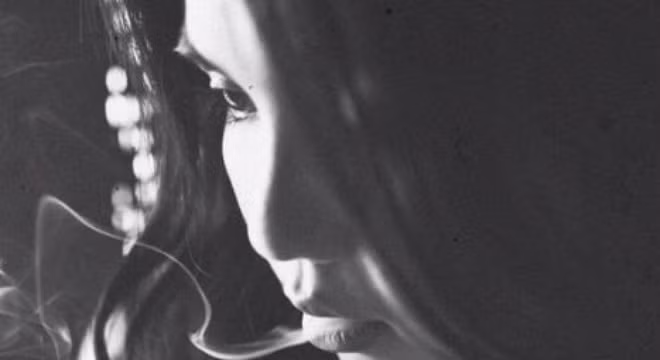 Ngọc Trinh đồng tính, ngáo đá?