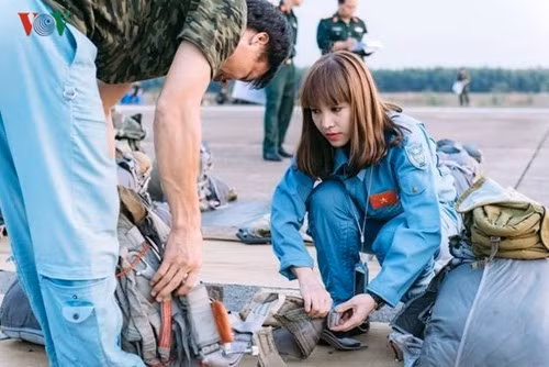 Nu van dong vien nhay du roi tu do dau tien tai Viet Nam hinh anh 4