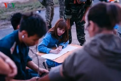 Nữ vận động viên nhảy dù rơi tự do đầu tiên tại Việt Nam