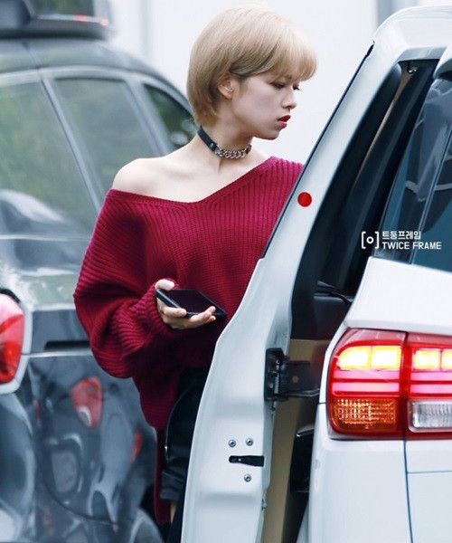 co-nang-dep-trai-nhat-twice-gay-bat-ngo-voi-style-nu-tinh-3