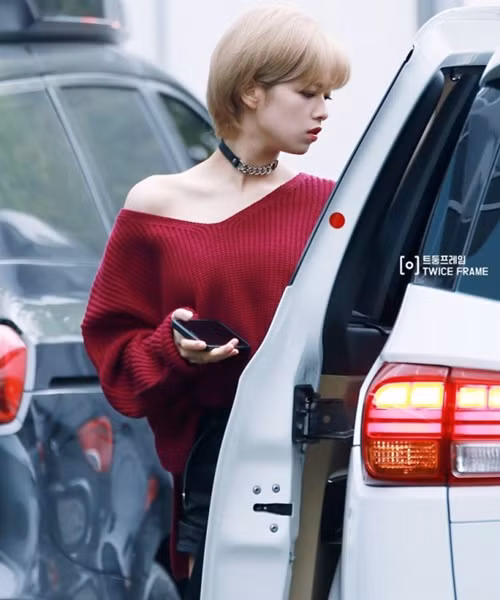 co-nang-dep-trai-nhat-twice-gay-bat-ngo-voi-style-nu-tinh-3