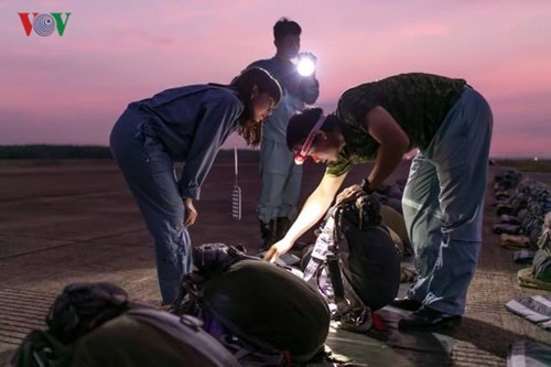 Nữ vận động viên nhảy dù rơi tự do đầu tiên tại Việt Nam hình ảnh 2 Nu van dong vien nhay du roi tu do dau tien tai Viet Nam hinh anh 2