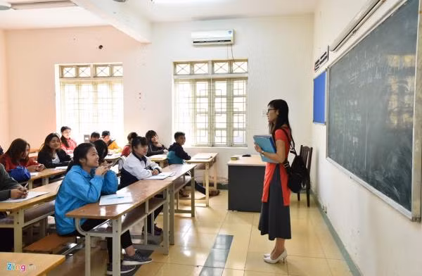 Xây dựng Chuẩn giảng viên sư phạm: Nâng chất lượng đào tạo giáo viên