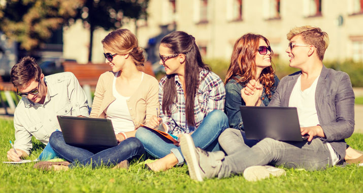 Khoảng thời gian xa nhà sẽ giúp con trở nên độc lập hơn, tự tin hơn vào khả năng của mình. (Ảnh: ITN) Khoảng thời gian xa nhà sẽ giúp con trở nên độc lập hơn, tự tin hơn vào khả năng của mình. (Ảnh: ITN)