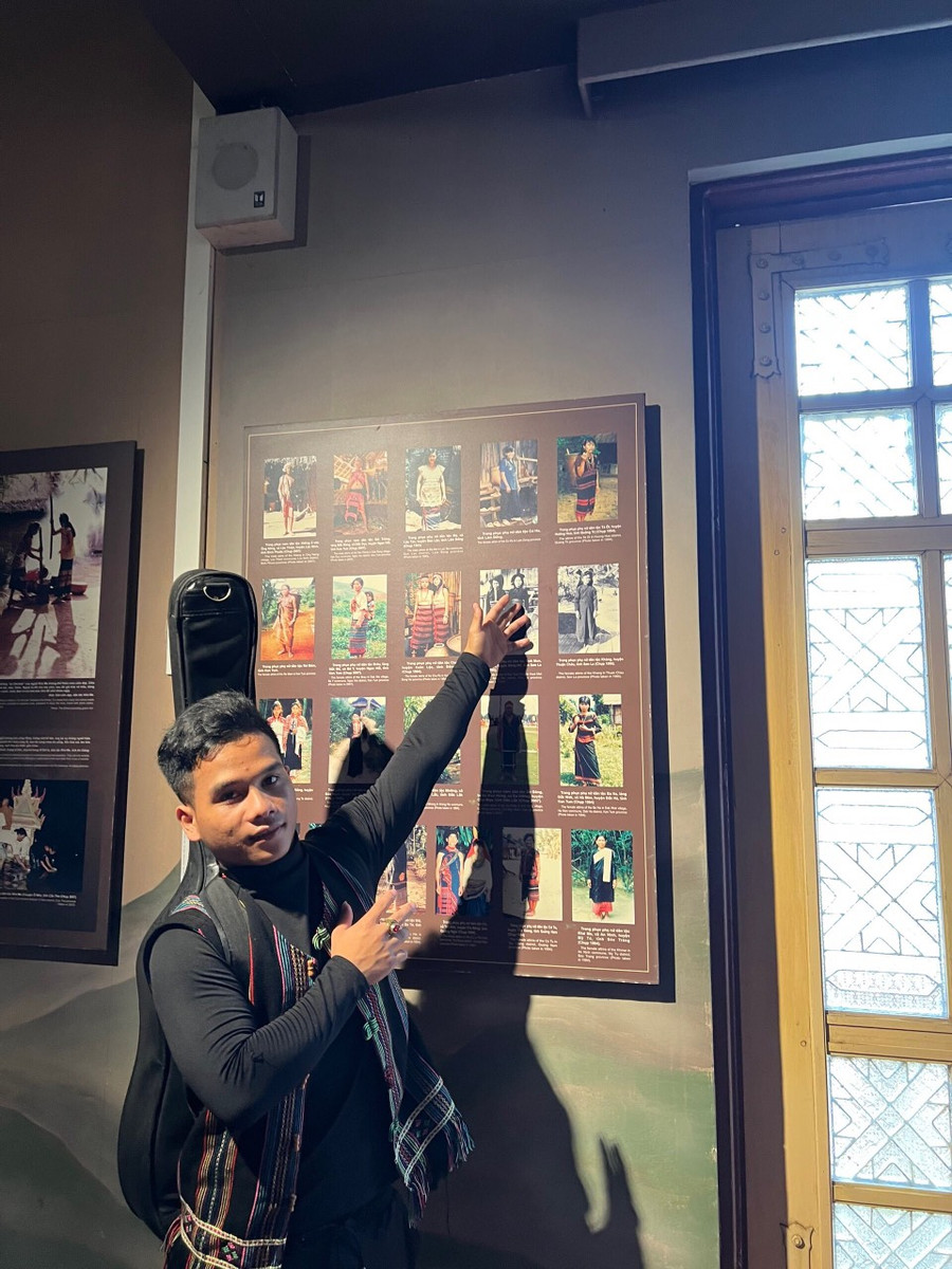 Em Hồ Văn Đôi, sinh viên Học viện Dân tộc.