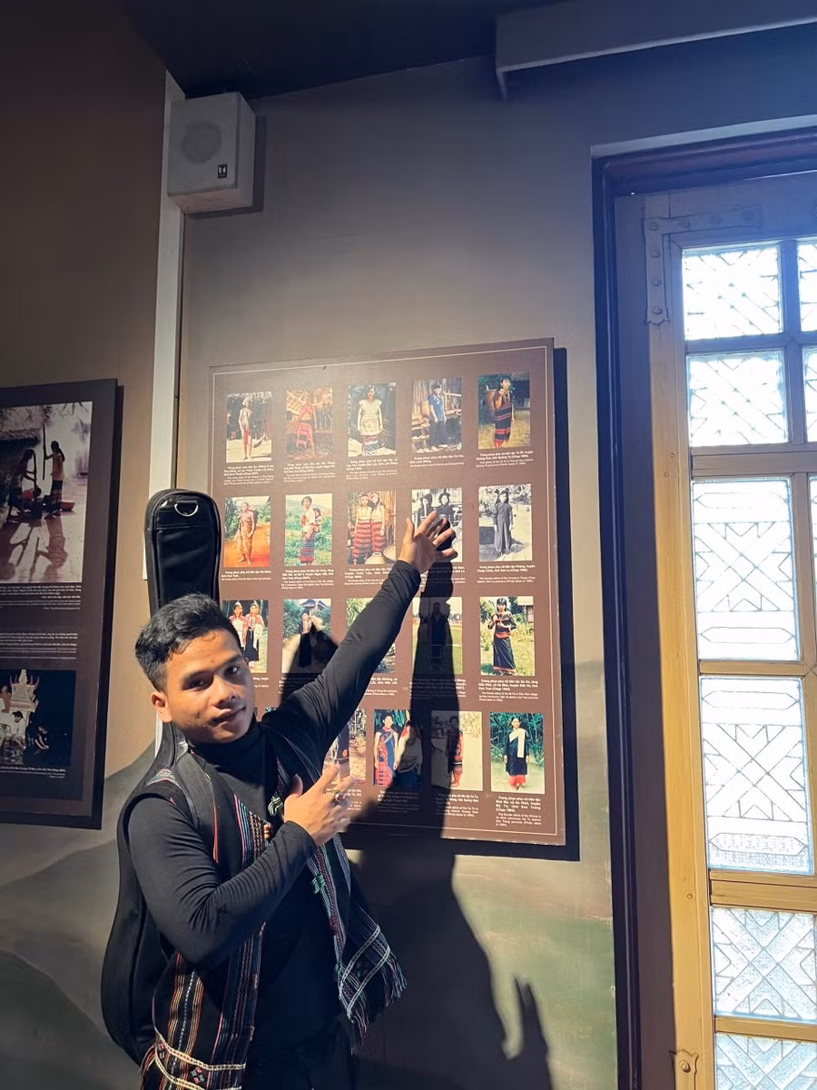 Em Hồ Văn Đôi, sinh viên Học viện Dân tộc.