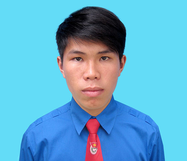 Nam sinh vùng cao chế tạo thành công máy bừa mini cho ruộng bậc thang ảnh 1 Nam sinh 19 tuổi người dân tộc Nùng - Phu Văn Chức