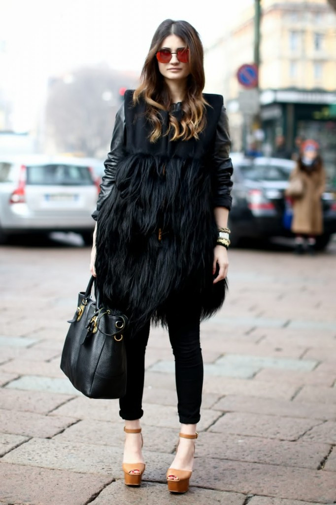 11 cách phối đồ sành điệu với áo gile lông ấm áp ảnh 1 11 cách phối đồ sành điệu với áo gile lông ấm áp