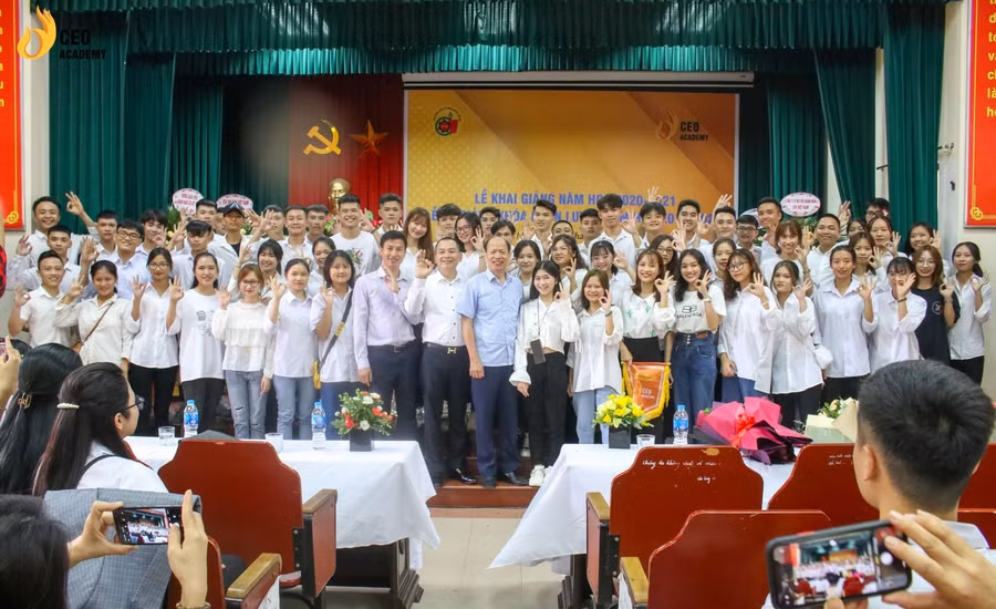 Sinh viên trường Huấn luyện Doanh Nhân CEO Việt Nam tự tin tốt nghiệp với cơ hội việc làm trong tay ảnh 1