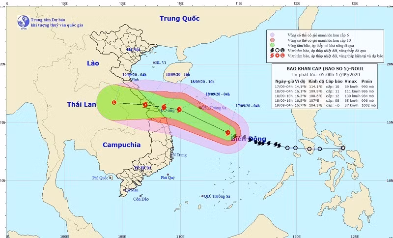 Bão số 5 giật cấp 13 đang tiến gần vùng ven biển các tỉnh Quảng Bình - Quảng Trị. (Nguồn: TTDBKTTVQG)