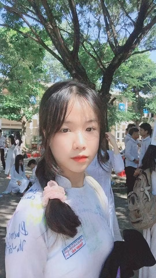 Em Đặng Thanh Hải – học sinh lớp 12/11 Trường THPT Phan Thành Tài, huyện Hòa Vang, TP Đà Nẵng, thủ khoa khối C của TP Đà Nẵng tại kỳ thi Tốt nghiệp THPT 2020 đợt 2.