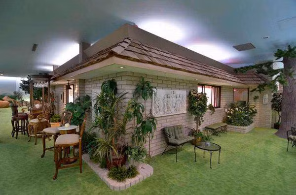 Ngỡ ngàng bên trong căn nhà dưới lòng đất độc nhất vô nhị có giá hơn 417 tỷ đồng ảnh 6 ben trong can nha duoi long dat doc nhat vo nhi co gia hon 417 ty dong - 6