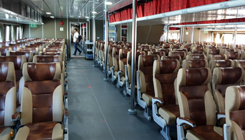 Bên trong tàu cao tốc lớn nhất Việt Nam. Ảnh:Phan Doãn. Bên trong tàu cao tốc lớn nhất Việt Nam. Ảnh: Phan Doãn