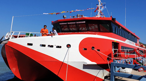 Tàu cao tốc Côn Đảo Express bắt đầu được khai thác từ ngày mai. Ảnh:Phan Doãn. Tàu cao tốc Côn Đảo Express bắt đầu được khai thác từ ngày mai. Ảnh: Phan Doãn