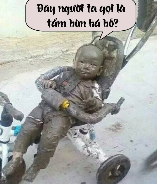 Những ảnh hài hước ngày 15/2 ảnh 5 Lần đầu ở nhà tắm bùn cùng bố.