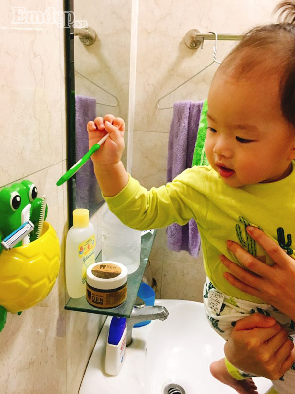 Bí kíp của mẹ 9X giúp con có thói quen đánh răng ngay từ nhỏ ảnh 3 Học mẹ 9x bí kíp giúp con có thói quen đánh răng ngay từ khi còn nhỏ