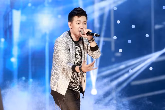 Giành được ngôi vị cao nhất cuộc thi Ngôi sao Việt nhưng Thanh Tùng lại chỉ nhận được sự ủng hộ của một số ít khán giả trẻ Việt.