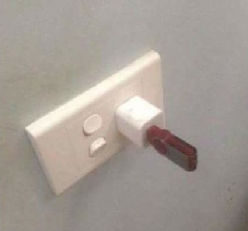 Cách diệt virus trong USB. 10-anh-hai-hot-nhat-facebook-trong-ngay-5