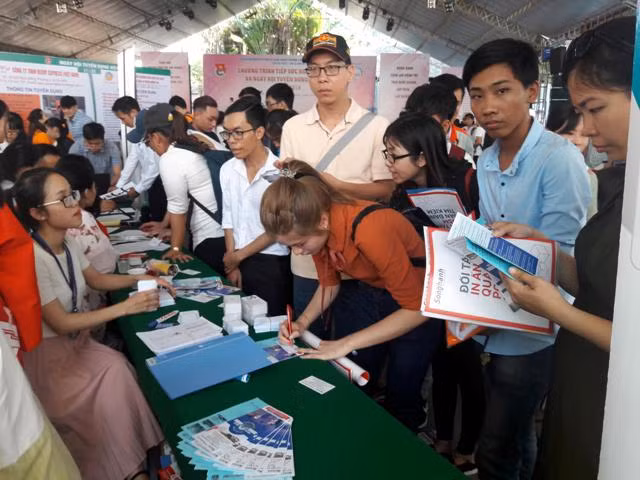 Đưa việc làm đến với người lao động