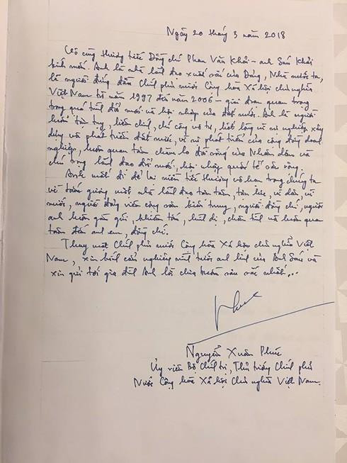Những lời tiếc thương cố Thủ tướng Phan Văn Khải của lãnh đạo Đảng, Nhà nước trong sổ tang - Ảnh 5. Những lời tiếc thương cố Thủ tướng Phan Văn Khải của lãnh đạo Đảng, Nhà nước trong sổ tang - Ảnh 5.