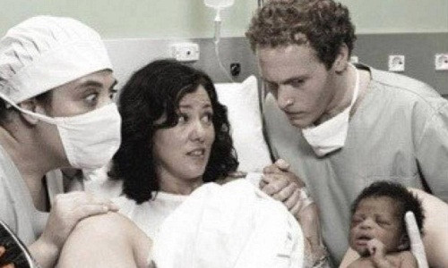 Lý do vợ chồng không nên tắt đèn khi ngủ