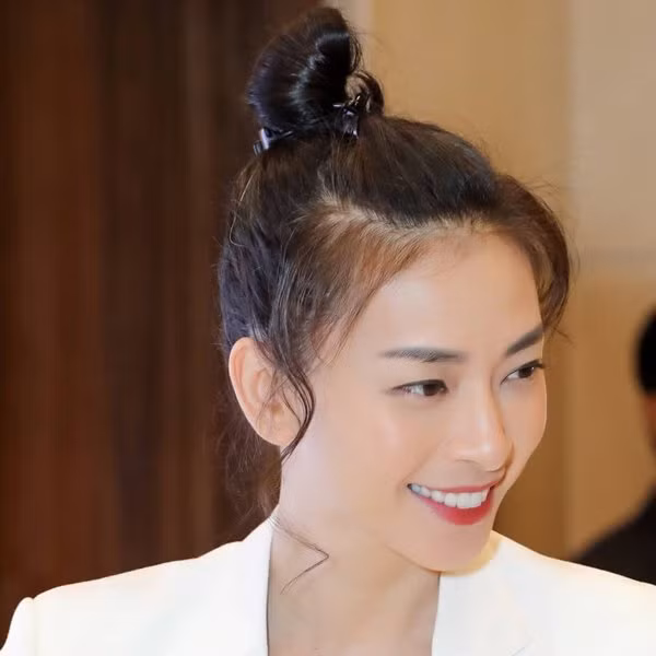 Đây là kiểu tóc hack tuổi siêu đỉnh khiến loạt mỹ nhân Vbiz mê mệt-5