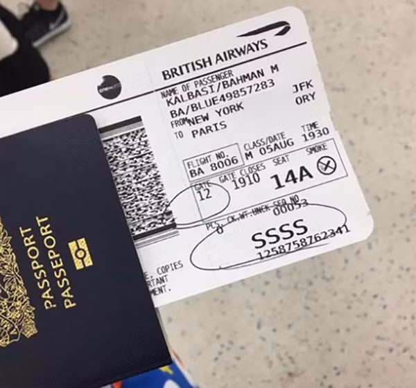 8 vật dụng phải có trong hành lý xách tay trên mọi hành trình