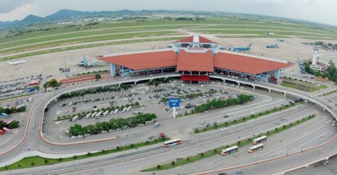 Xe biển xanh đón người nhà BT Công Thương: 3 cán bộ bị kỷ luật là ai?