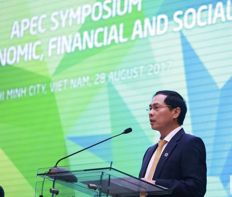 Chủ tịch SOM APEC 2017 Bùi Thanh Sơn phát biểu tại diễn đàn